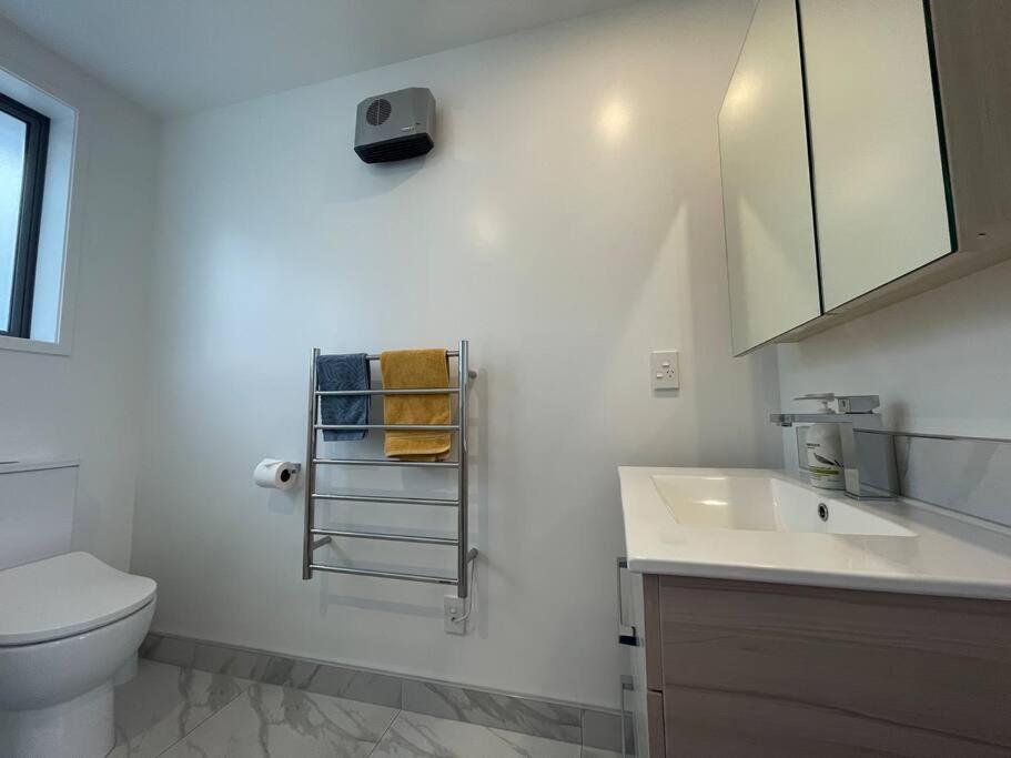 Willa Parkside Retreat - 3 Beds -Sleeps 6 Near Westfield Christchurch Zewnętrze zdjęcie